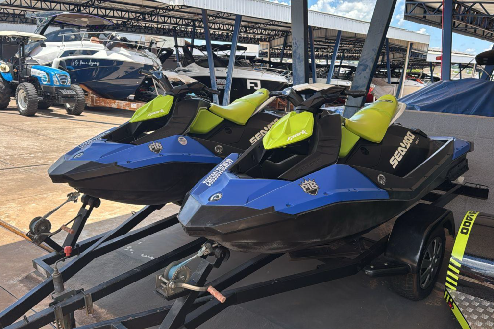 2xJet Ski Spark 90 HP - Ano 2021